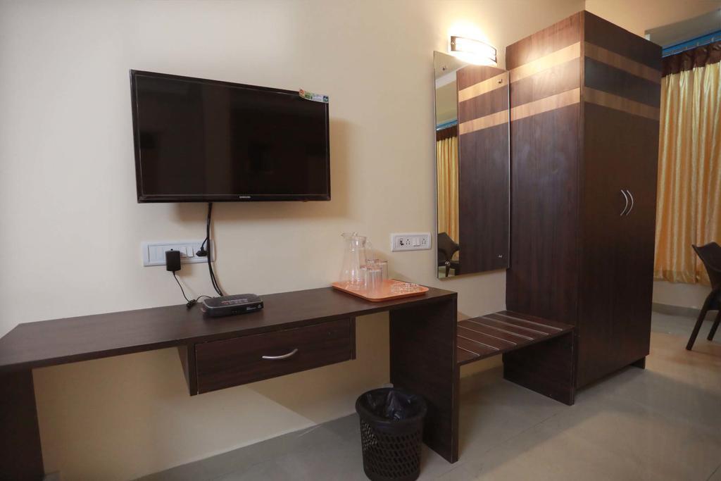 فندق S4 Residency شيناي المظهر الخارجي الصورة